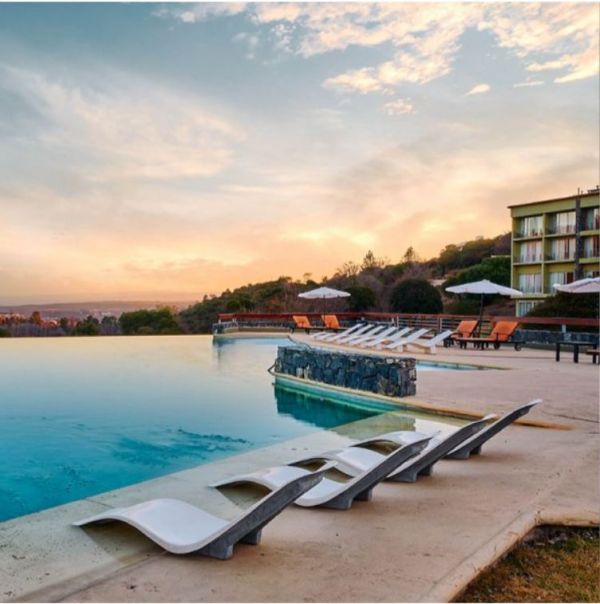 Tres Pircas Hotel