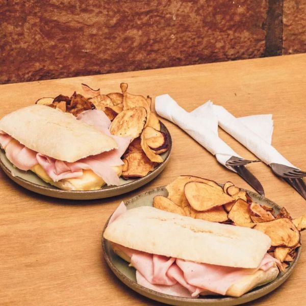 Olivia Cafe