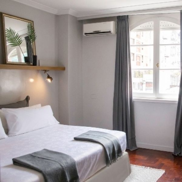Carsson Hotel